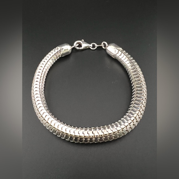 Sterling Silver High Polished Italian Mesh Tube Chain Bracelet 8”. - Picture 2 of 7